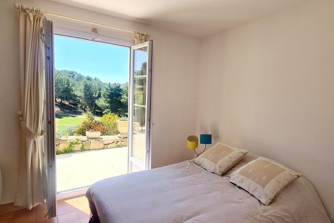 Villa Dans Cadre D'Exception - Golf, Piscine Et Tennis Prive Saint-Cyr-sur-Mer Exteriör bild